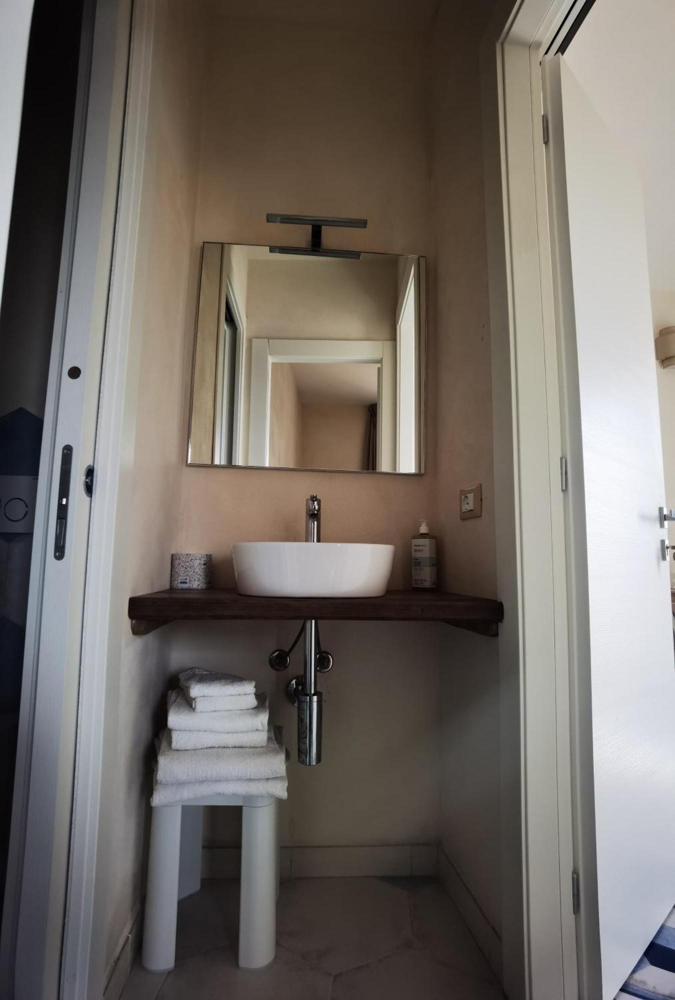- Mare Aparthotel
